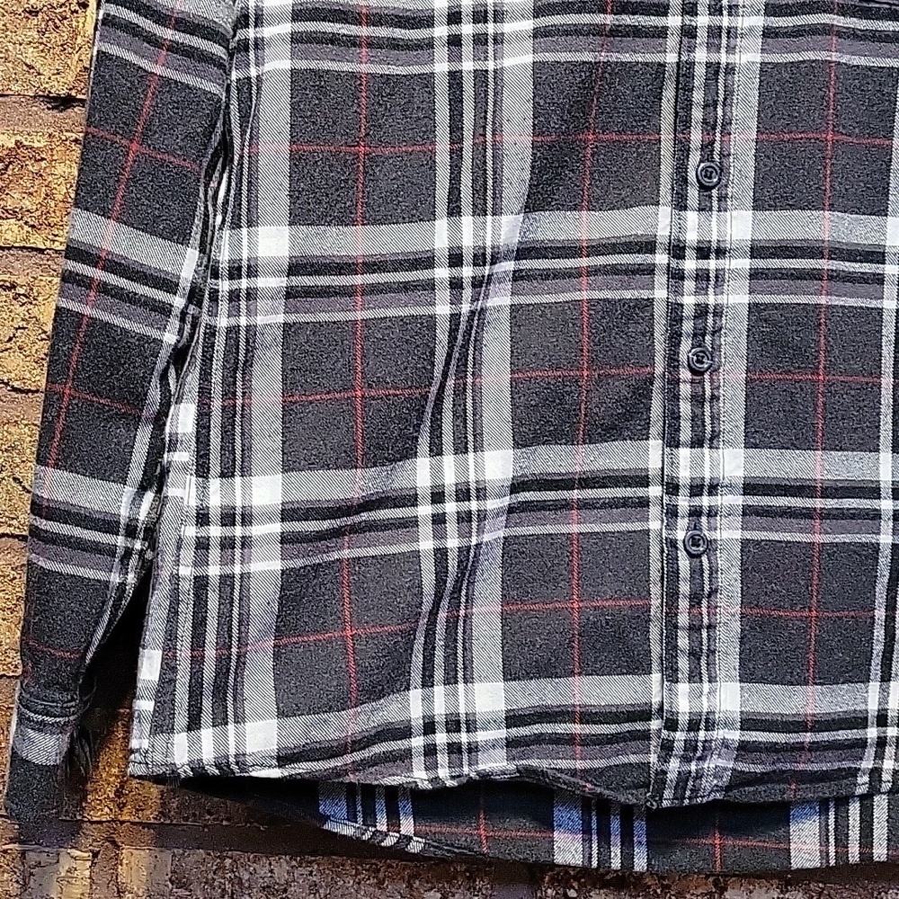 Eddie Bauer Plaid Long Sleeve Cotton Button Down Size Medium - Picture 6 of 10